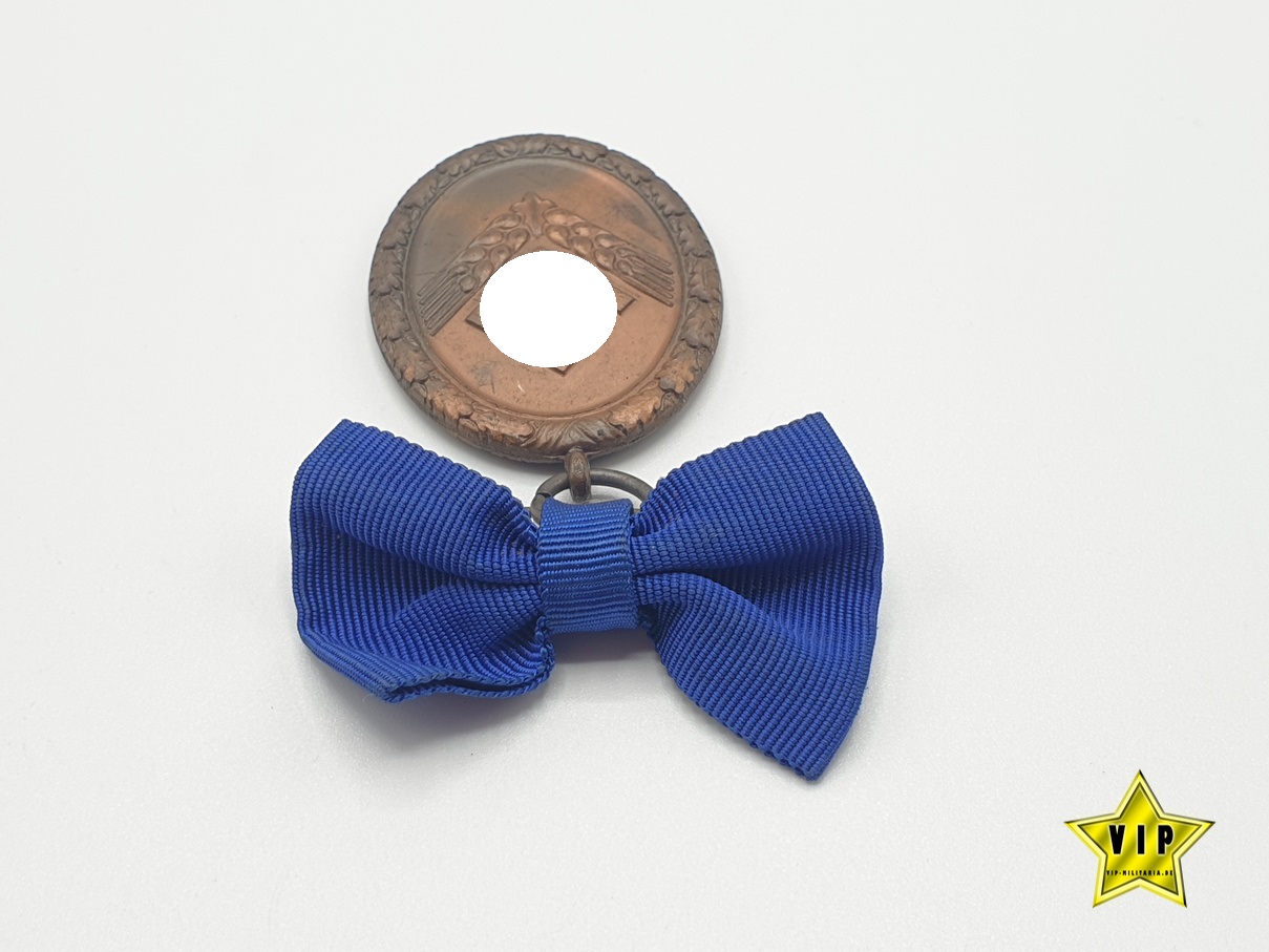 Dienstauszeichnung Reichsarbeitsdienst für weibliche Jugend 4. Stufe in Bronze Dienstauszeichnung Reichsarbeitsdienst für weibliche Jugend 4. Stufe in Bronze