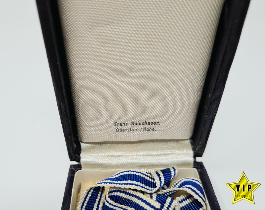 Mutterkreuz Gold im Etui