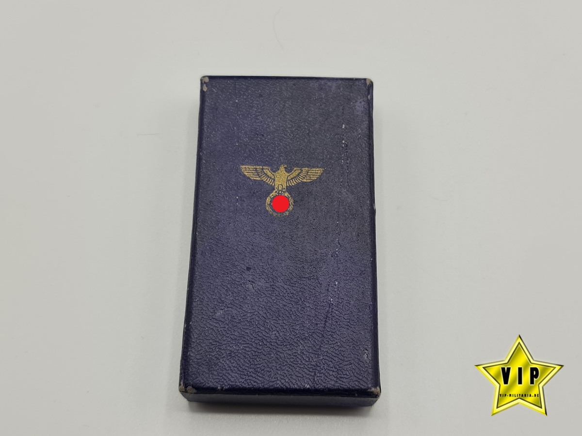 Dienstauszeichnung der NSDAP Silber im Etui Dienstauszeichnung der NSDAP Silber im Etui