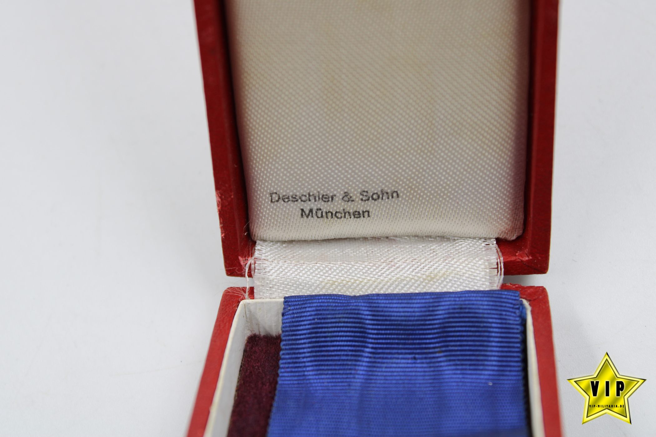 Treuedienst Ehrenzeichen in Gold 40 Jahre im Etui Hersteller Deschler & Sohn, München 