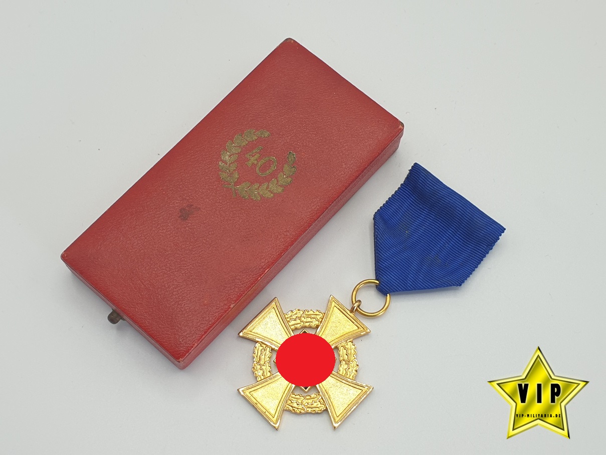 Treudienst-Ehrenzeichen in Gold für 40 Jahre im Etui