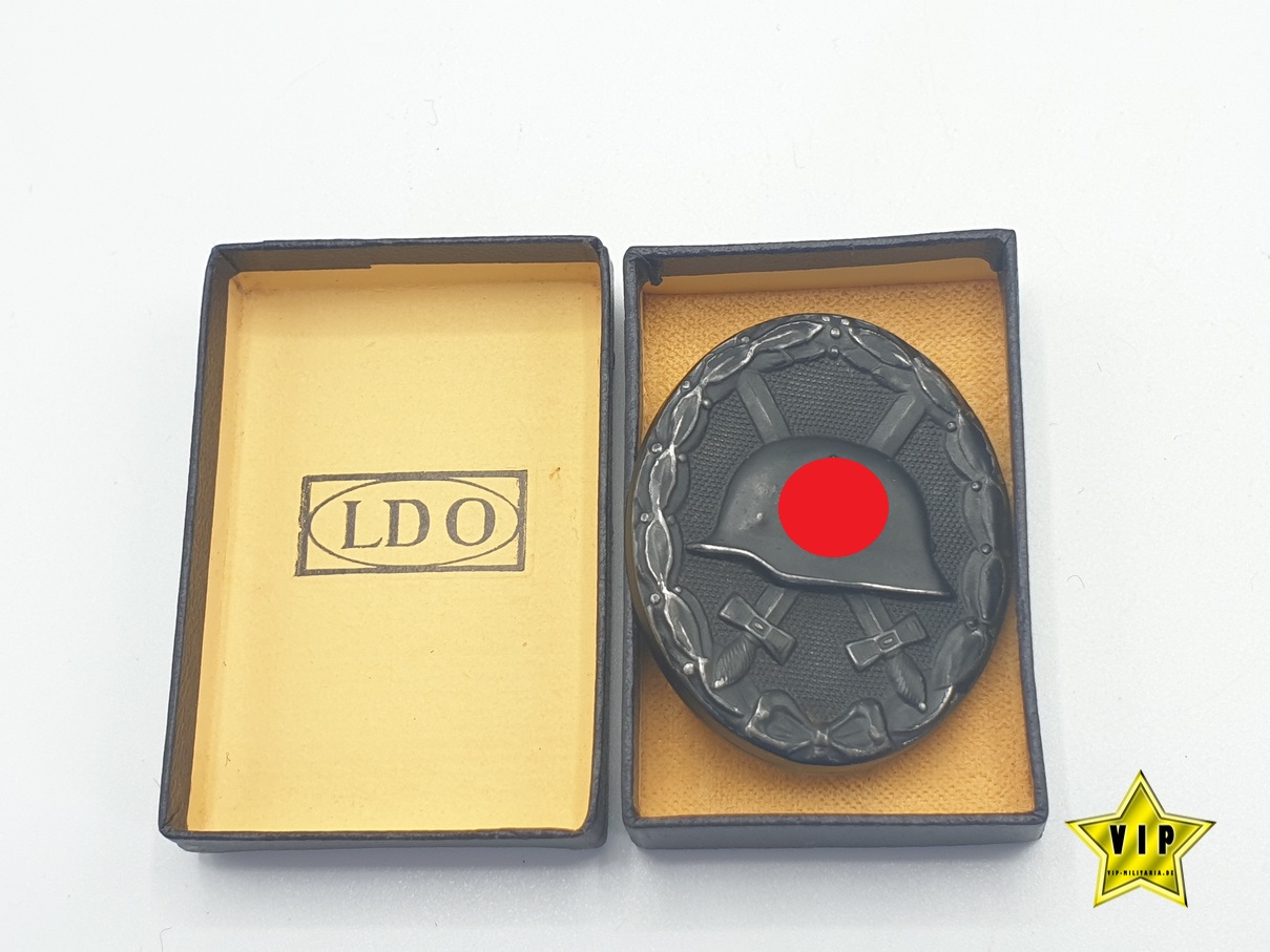 Verwundetenabzeichen in Schwarz im LDO Etui L/18 Verwundetenabzeichen in Schwarz im LDO Etui L/18