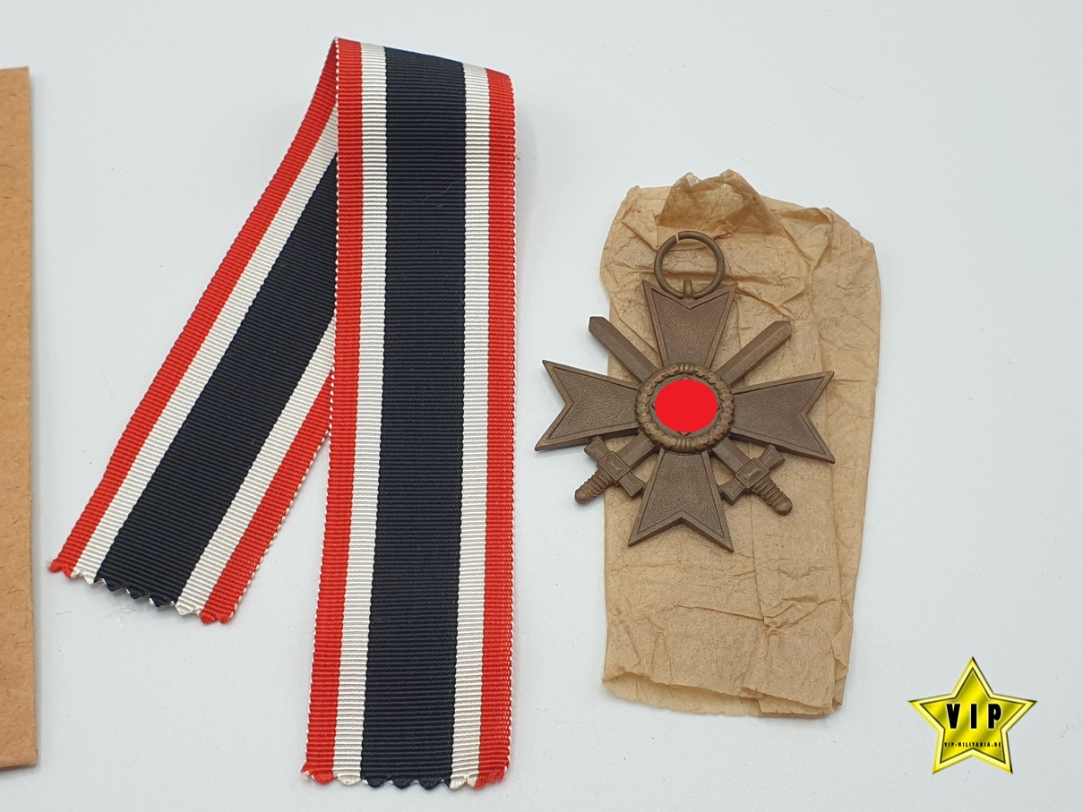 Kriegsverdienstkreuz 2. Klasse mit Schwerter in Verleihungstüte