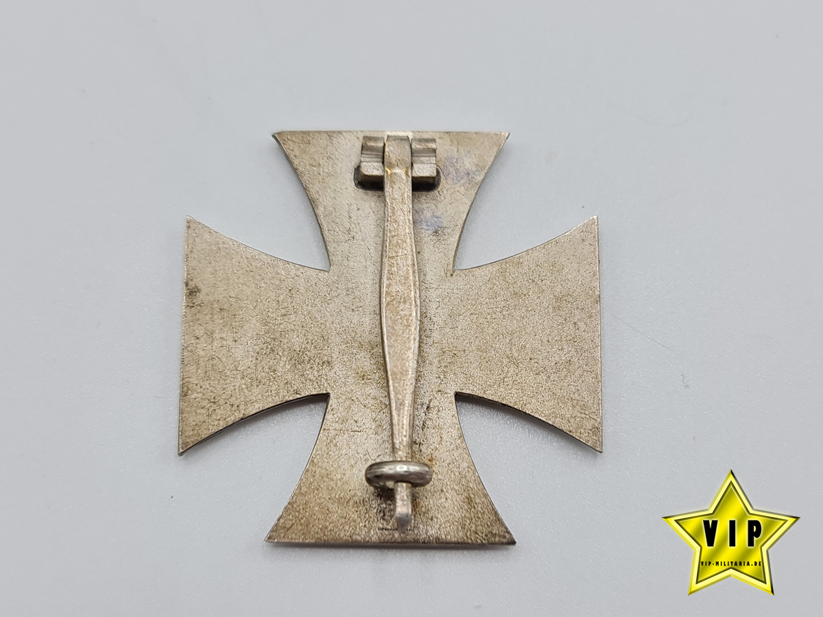 Eisernes Kreuz 1. Klasse im frühen LDO Etui Hersteller L/11