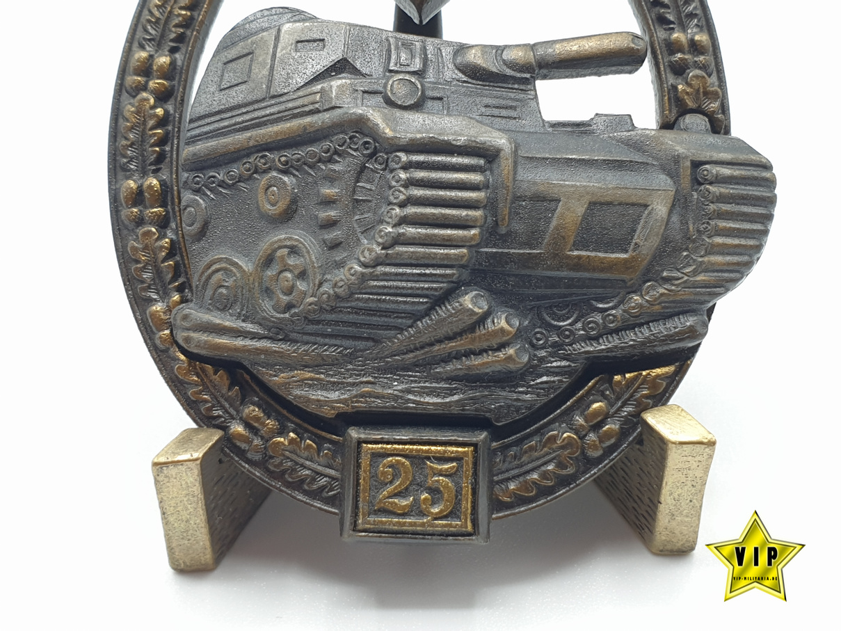 Panzerkampfabzeichen in Bronze mit Einsatzzahl 25