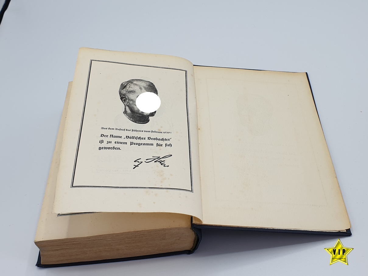 Adolf Hitler " Mein Kampf " Volksaugabe mit Schutzumschlag Adolf Hitler " Mein Kampf " Volksaugabe mit Schutzumschlag