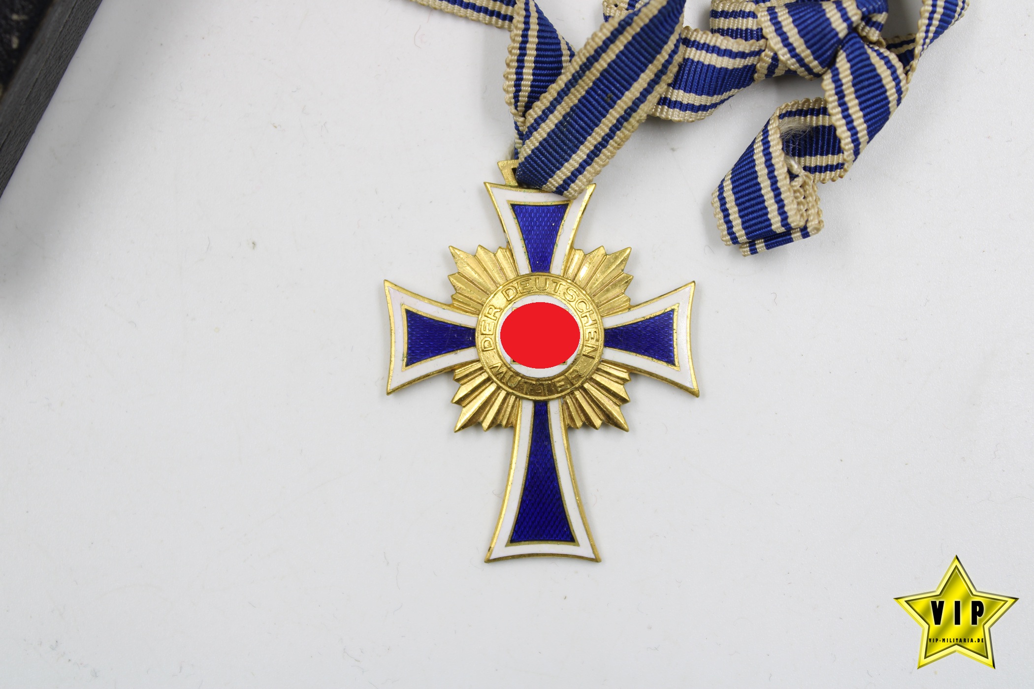 Mutterkreuz Gold im Verleihungsetui 