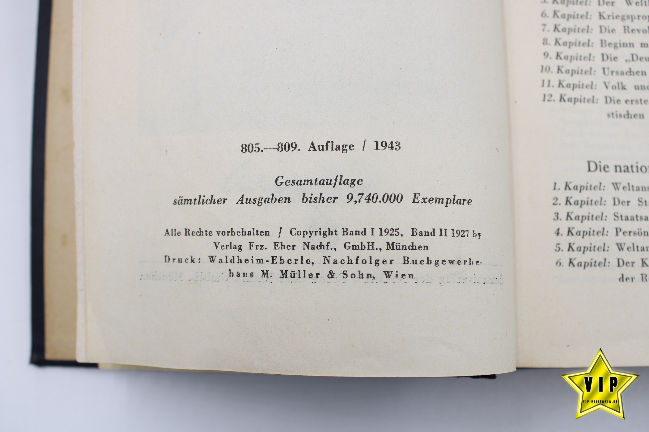 Mein Kampf Ausgabe von 1943 in Latein Schrift 