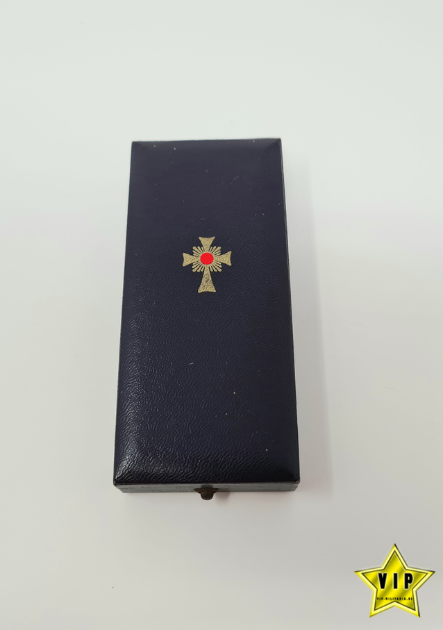 Mutterkreuz Gold im Etui