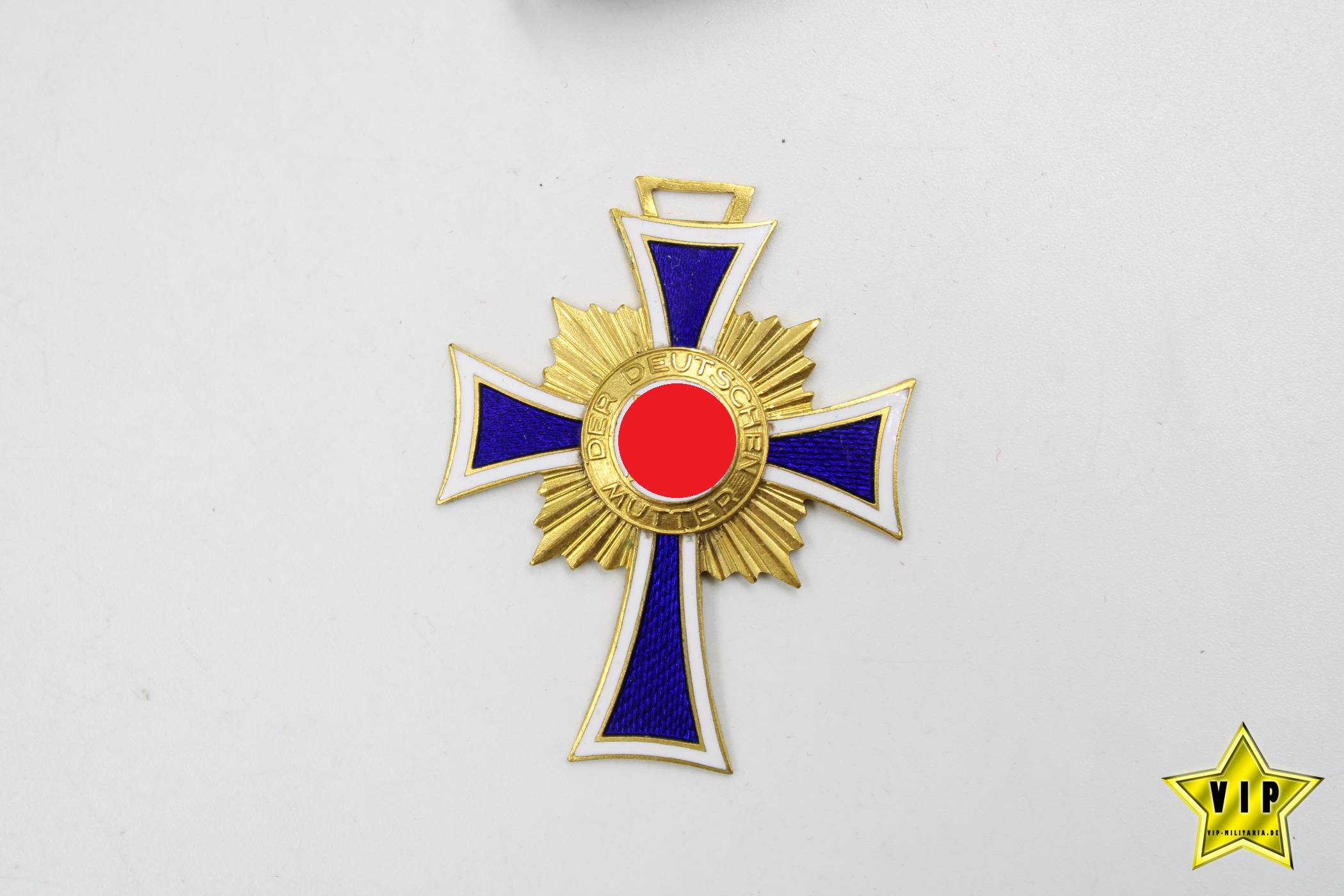 Mutterkreuz Gold im Verleihungsetui