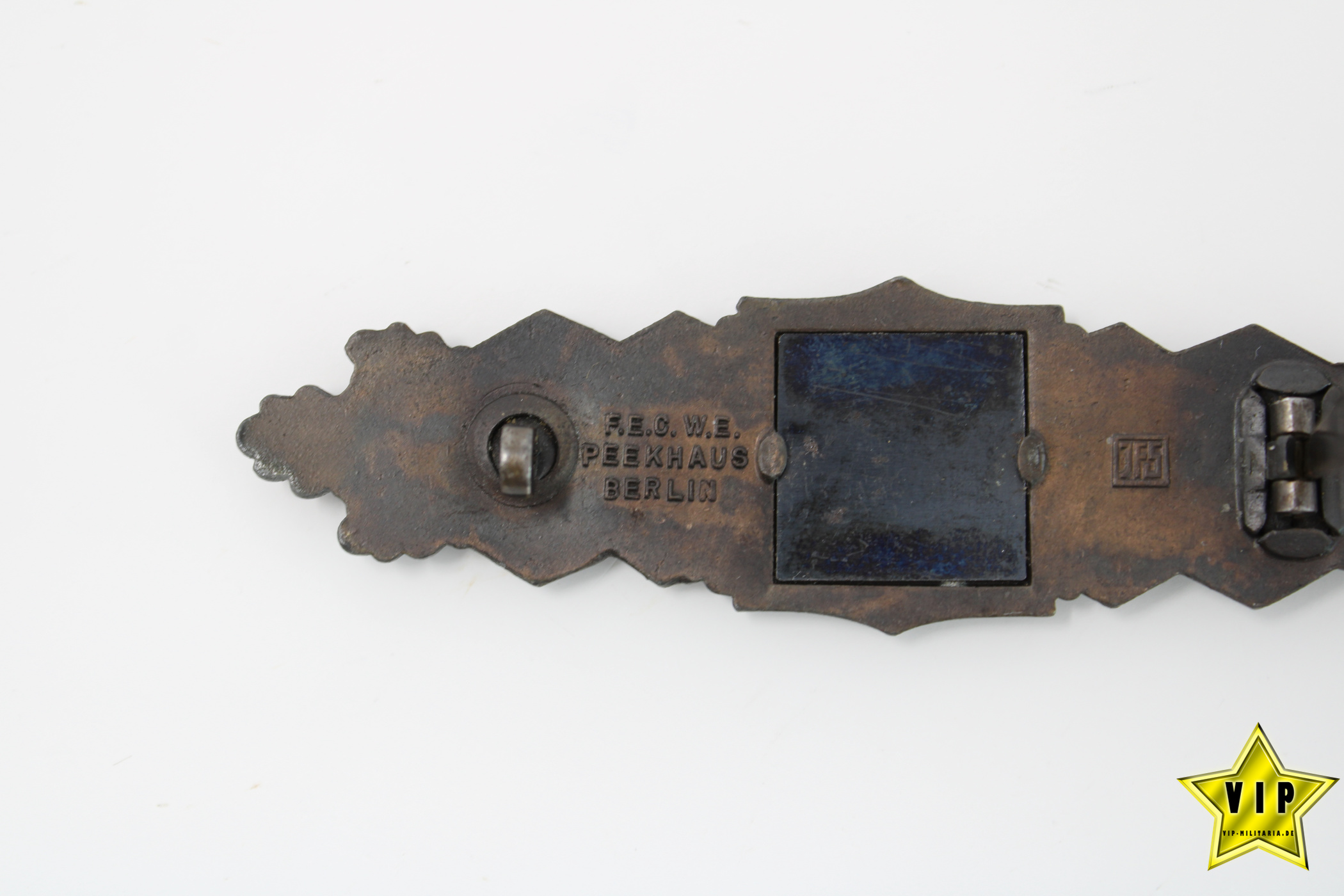 Wehrmacht Nahkampfspange Bronze JFS
