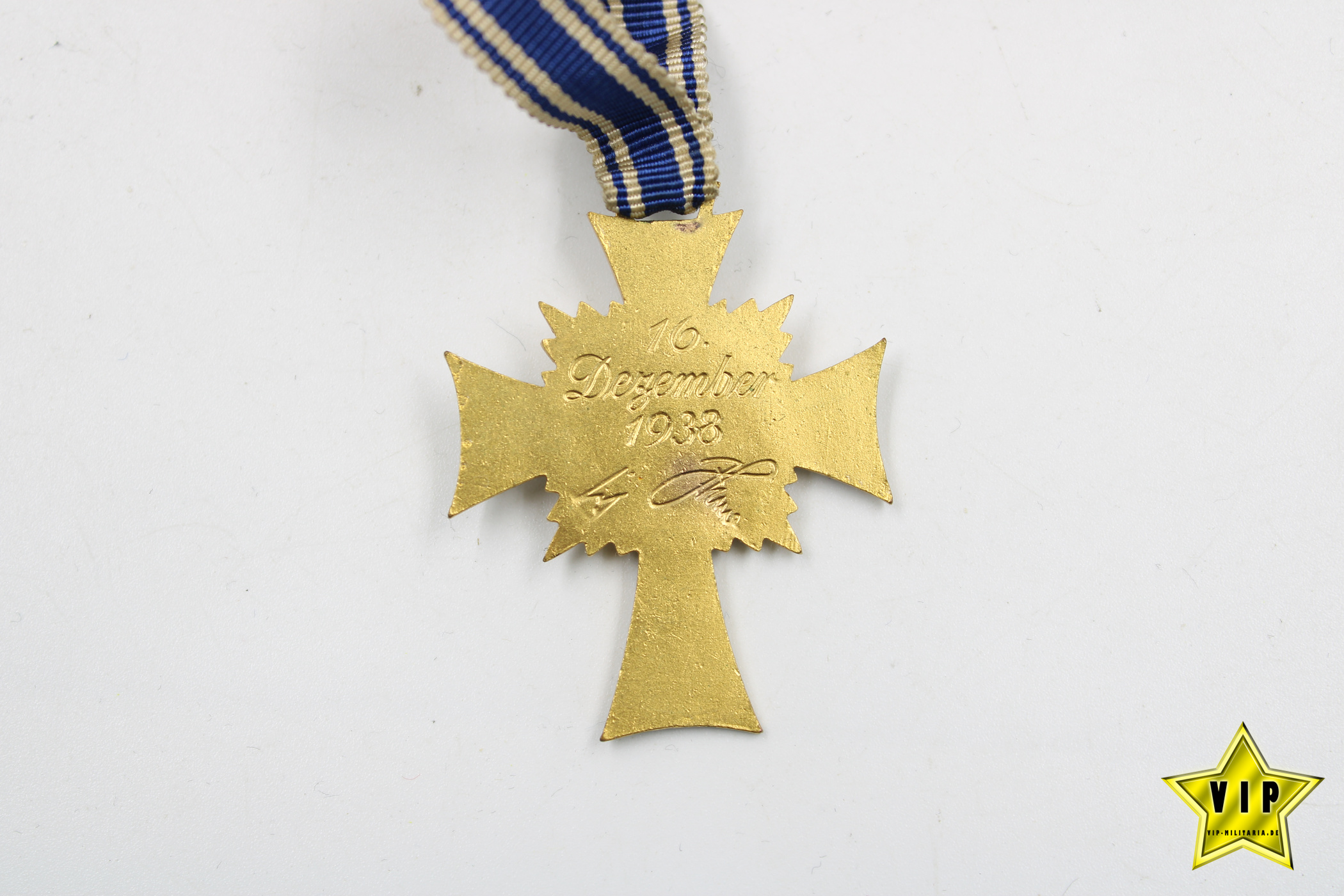 Mutterkreuz Gold im Verleihungsetui 
