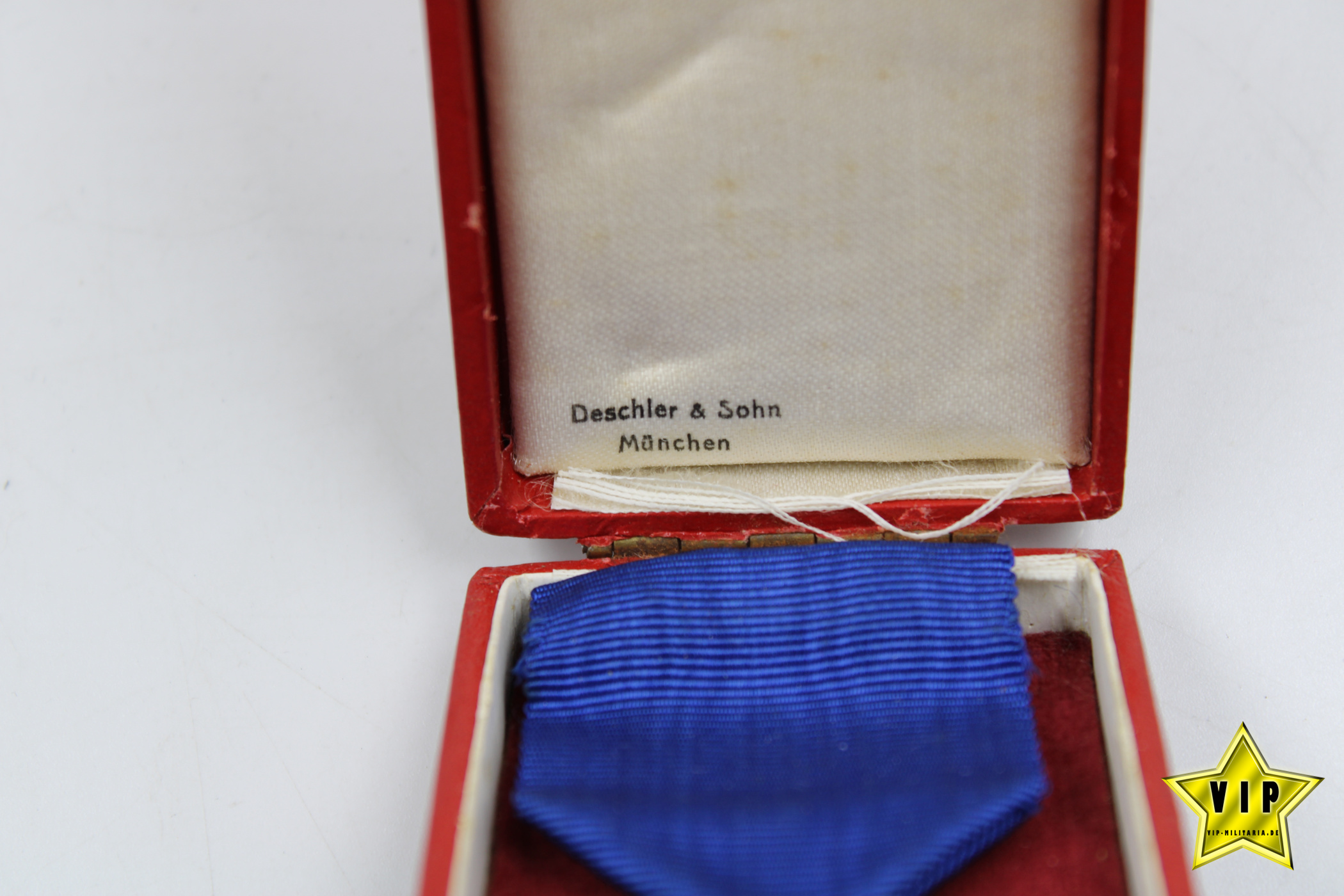 Treuedienst Ehrenzeichen in Gold 40 Jahre im Etui Hersteller Deschler & Sohn, München 