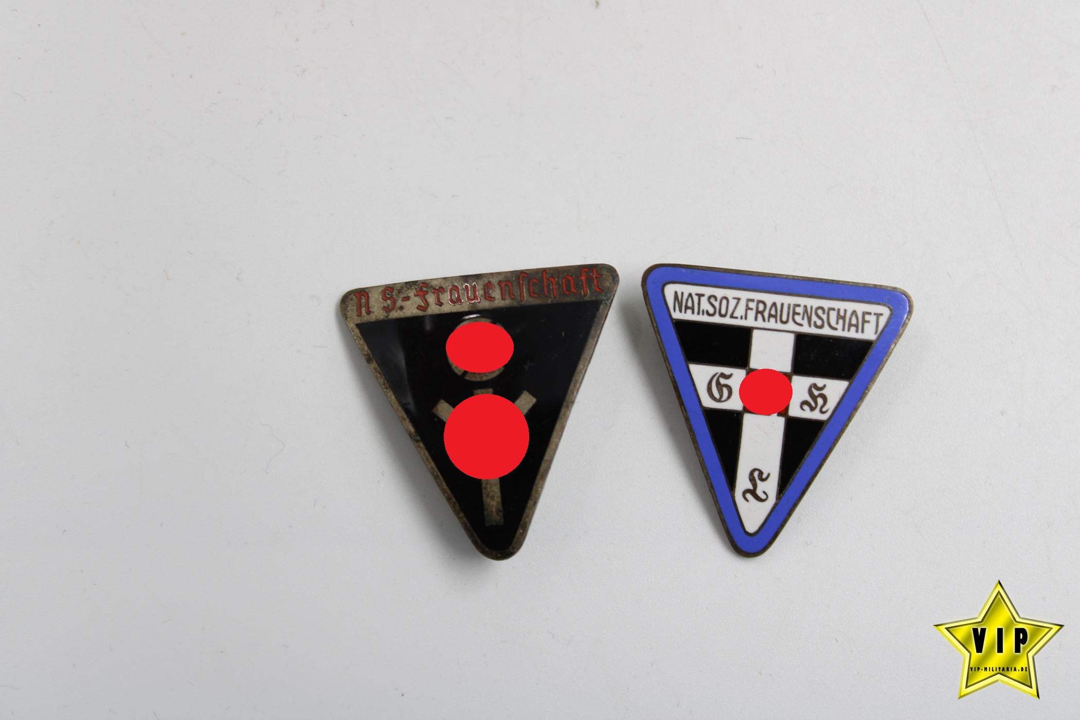 N.S. Frauenschaft Abzeichen Set