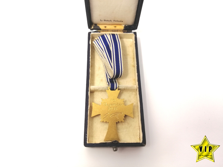 Mutterkreuz Gold im Etui Mutterkreuz Gold im Etui