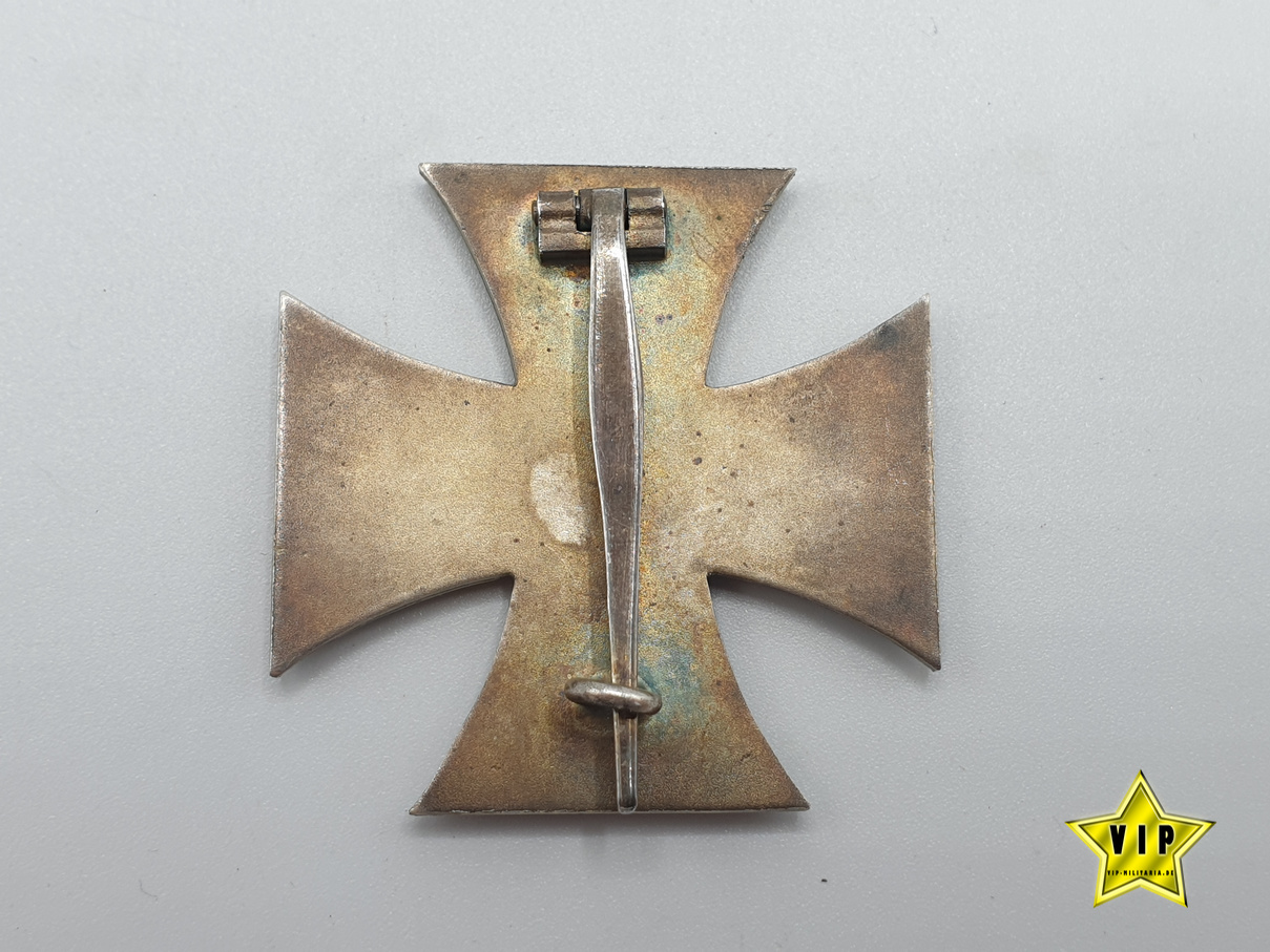 Eisernes Kreuz 1. Klasse im Etui Hersteller " 65 " Eisernes Kreuz 1. Klasse im Etui Hersteller " 65 "
