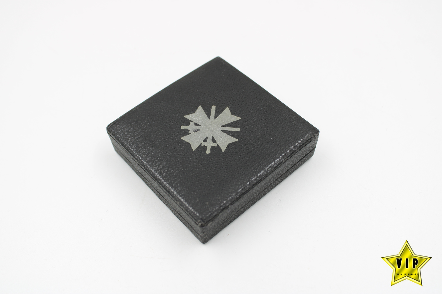 Kriegsverdienstkreuz 1. Klasse Hersteller " Deschler & Sohn, München " im Etui Kriegsverdienstkreuz 1. Klasse Hersteller " Deschler & Sohn, München " im Etui
