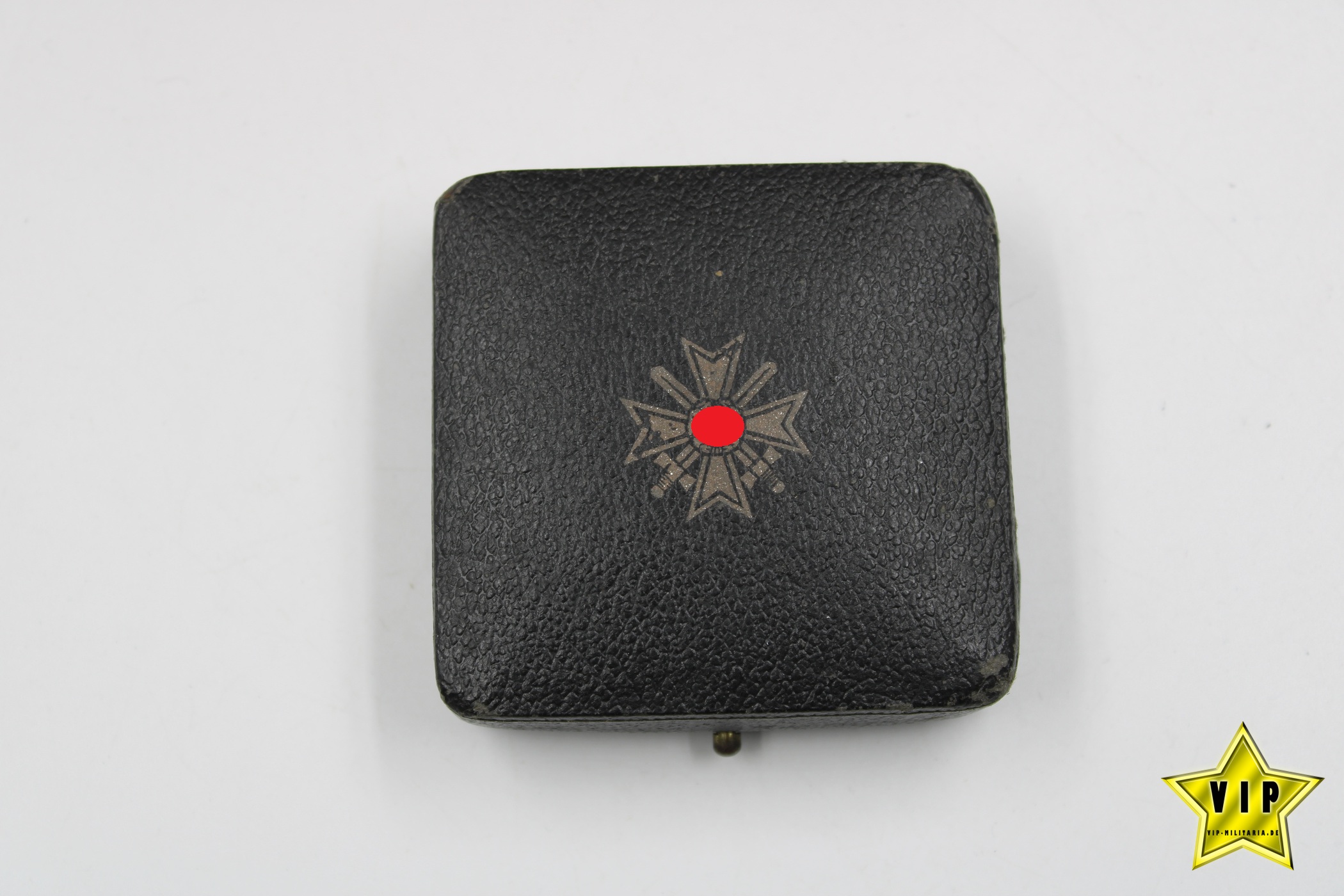 KRIEGSVERDIENSTKREUZ 1. KLASSE 1939 MIT SCHWERTERN IM ETUI Hersteller 15