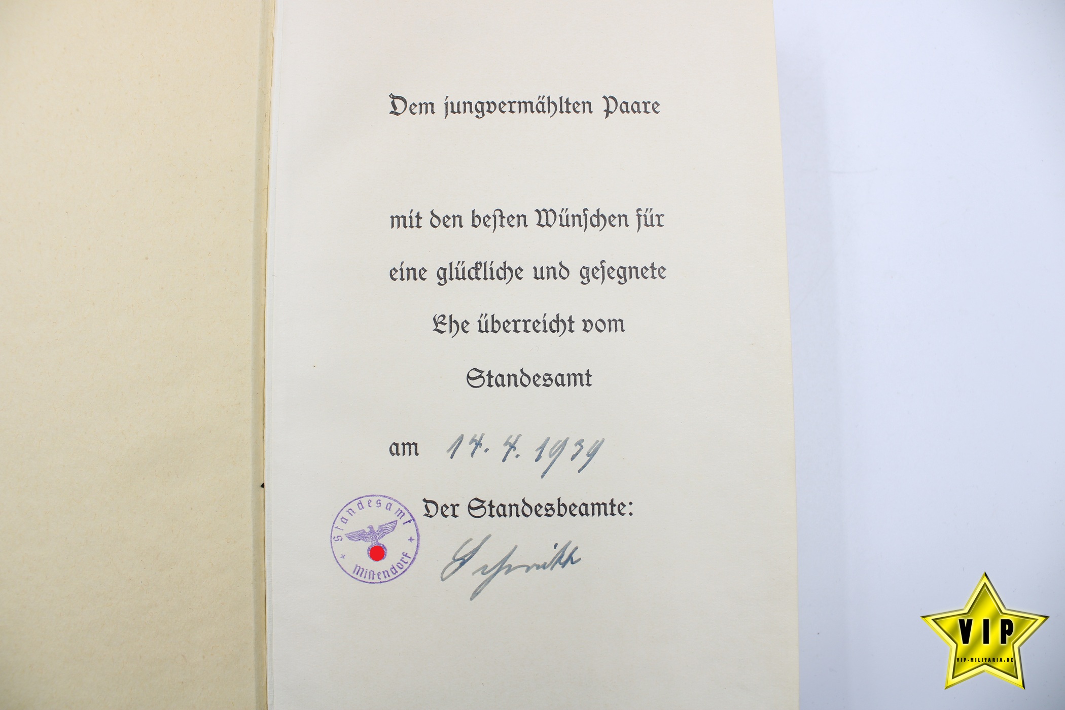 Mein Kampf 1938 Hochzeitsausgabe mit Widmung aus Mistendorf mit Goldschnitt