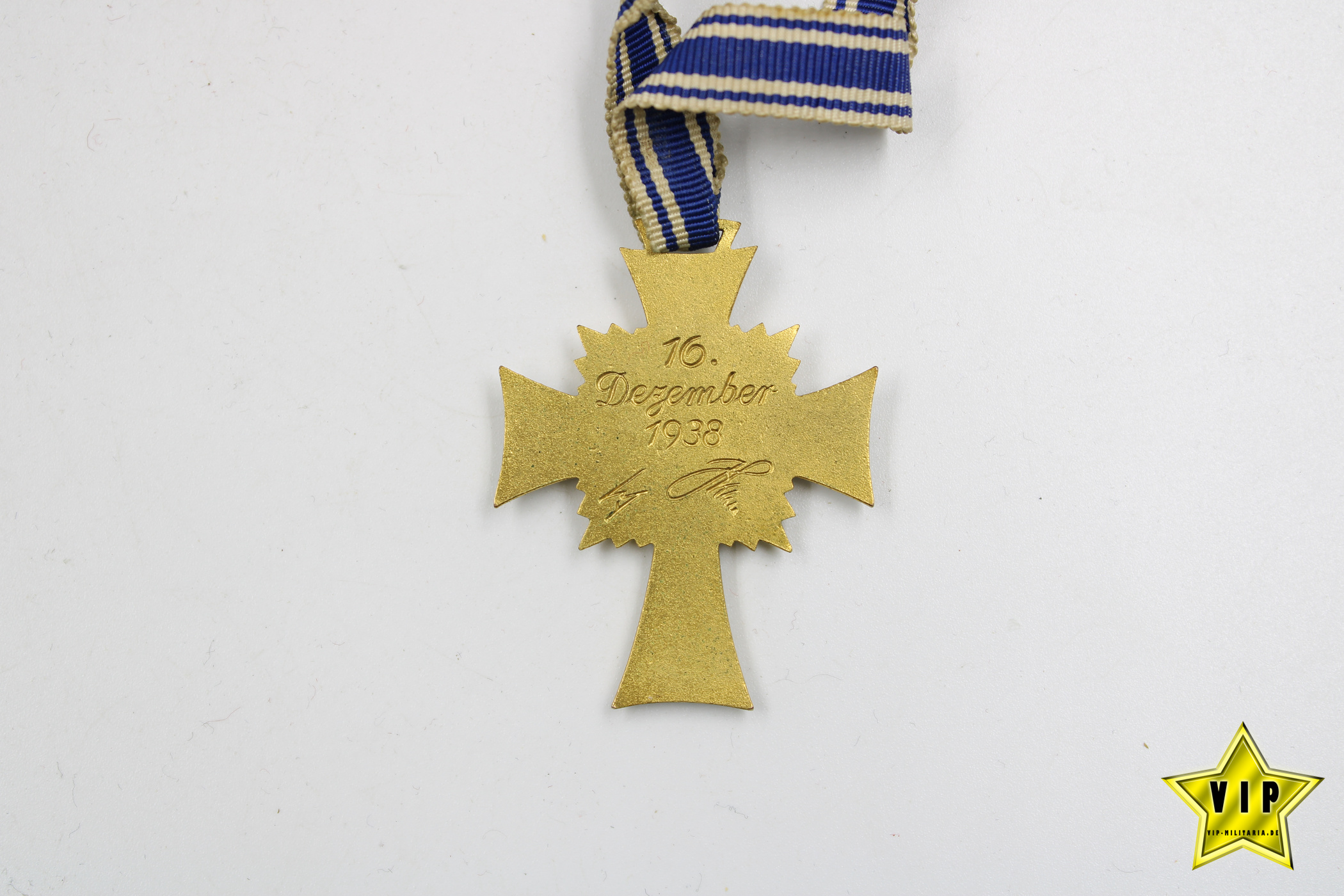 Mutterkreuz Gold im Verleihungsetui 