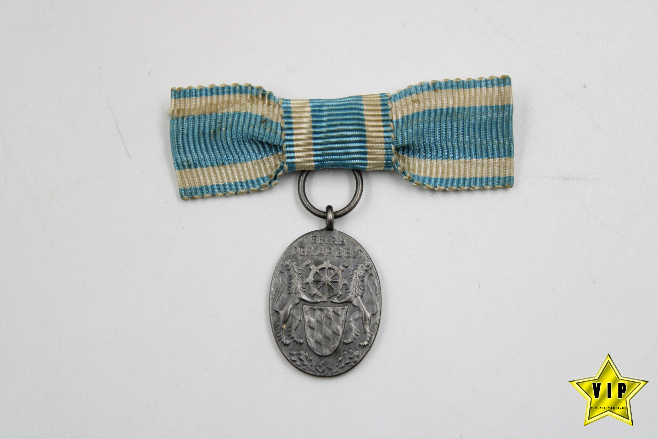 Treudienstabzeichen der Bayerischen Industrie im Etui mit Miniatur in Silber