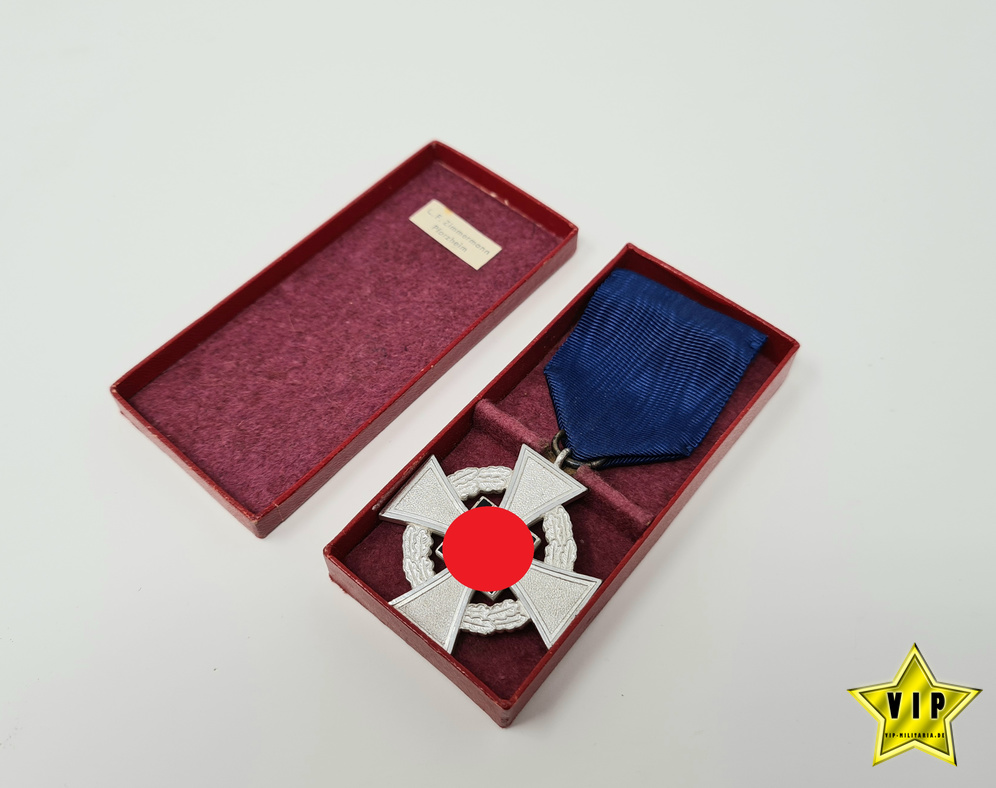 Treuedienst-Ehrenzeichen in Silber im Etui Treuedienst-Ehrenzeichen in Silber im Etui