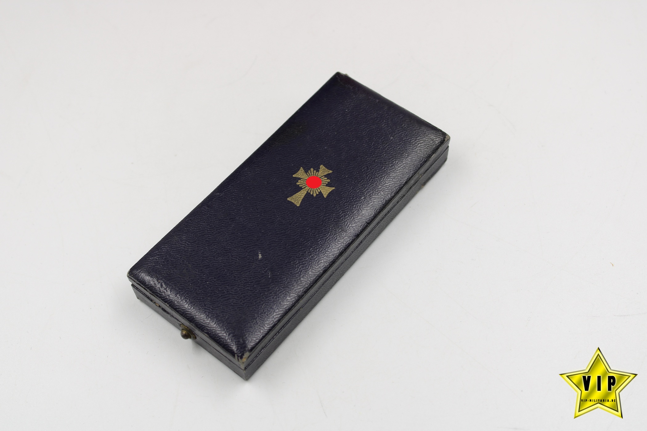 Mutterkreuz Gold im Verleihungsetui