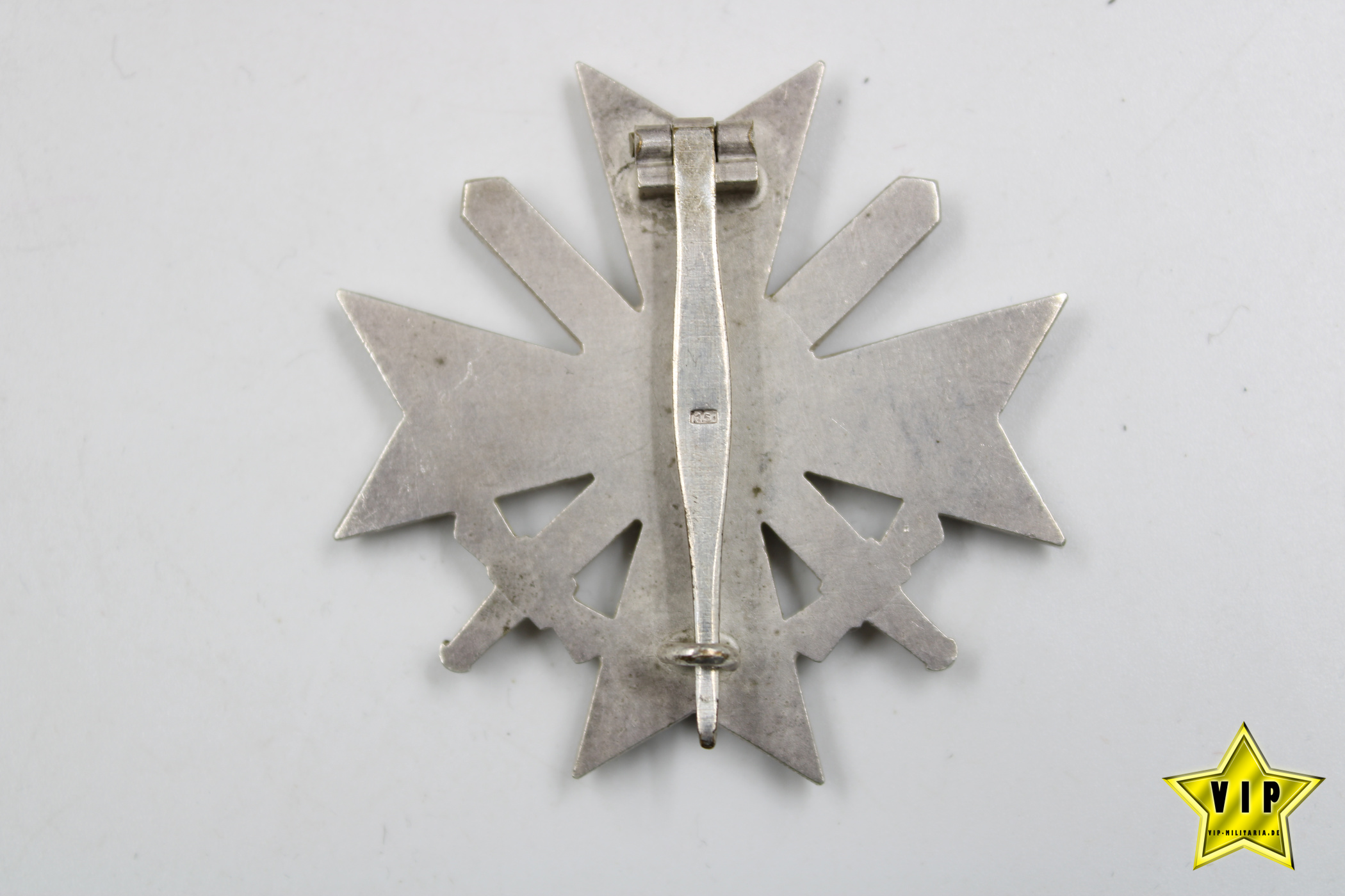 KRIEGSVERDIENSTKREUZ 1. KLASSE 1939 MIT SCHWERTERN IM ETUI Hersteller 15