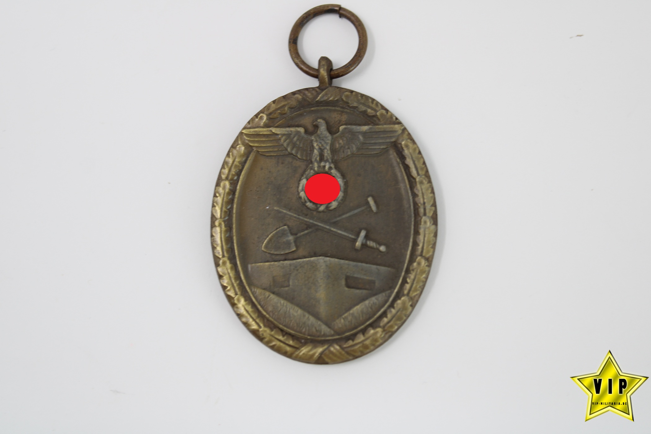 Schutzwall-Ehrenzeichen mit Tüte