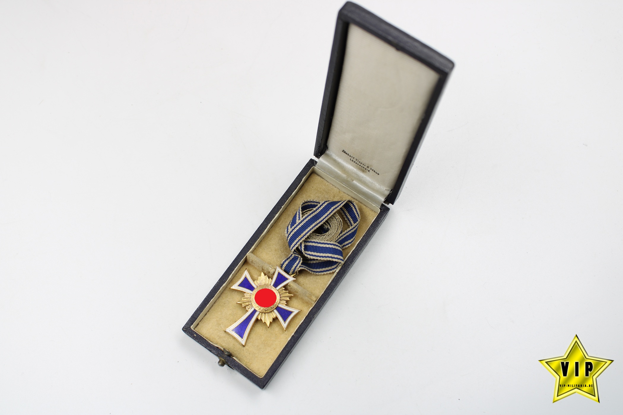 Mutterkreuz Gold im Verleihungsetui 