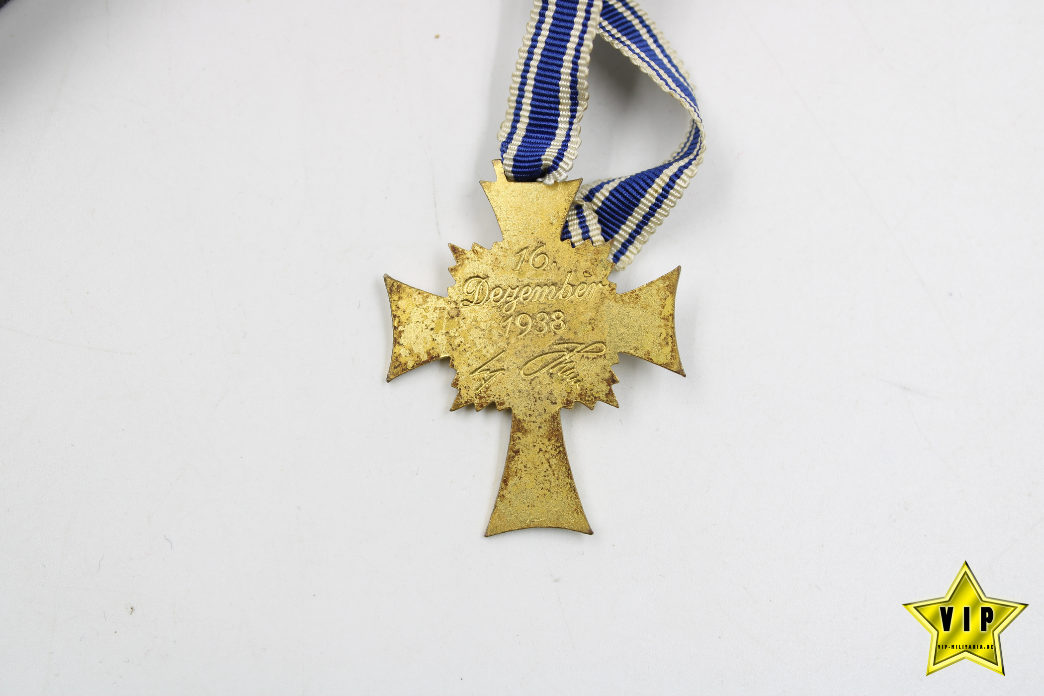 Mutterkreuz Gold im Verleihungsetui 