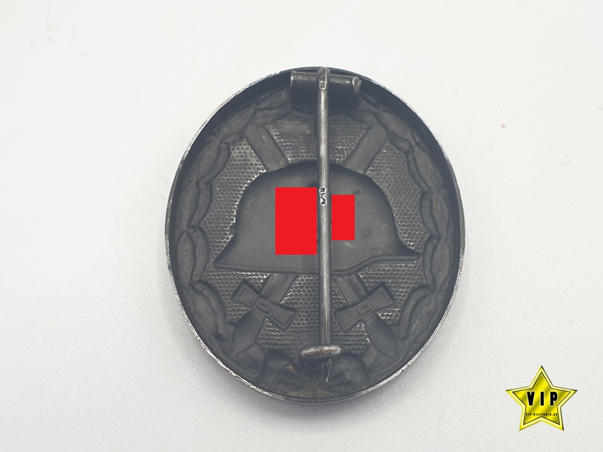 Verwundetenabzeichen in Schwarz im LDO Etui L/18 Verwundetenabzeichen in Schwarz im LDO Etui L/18