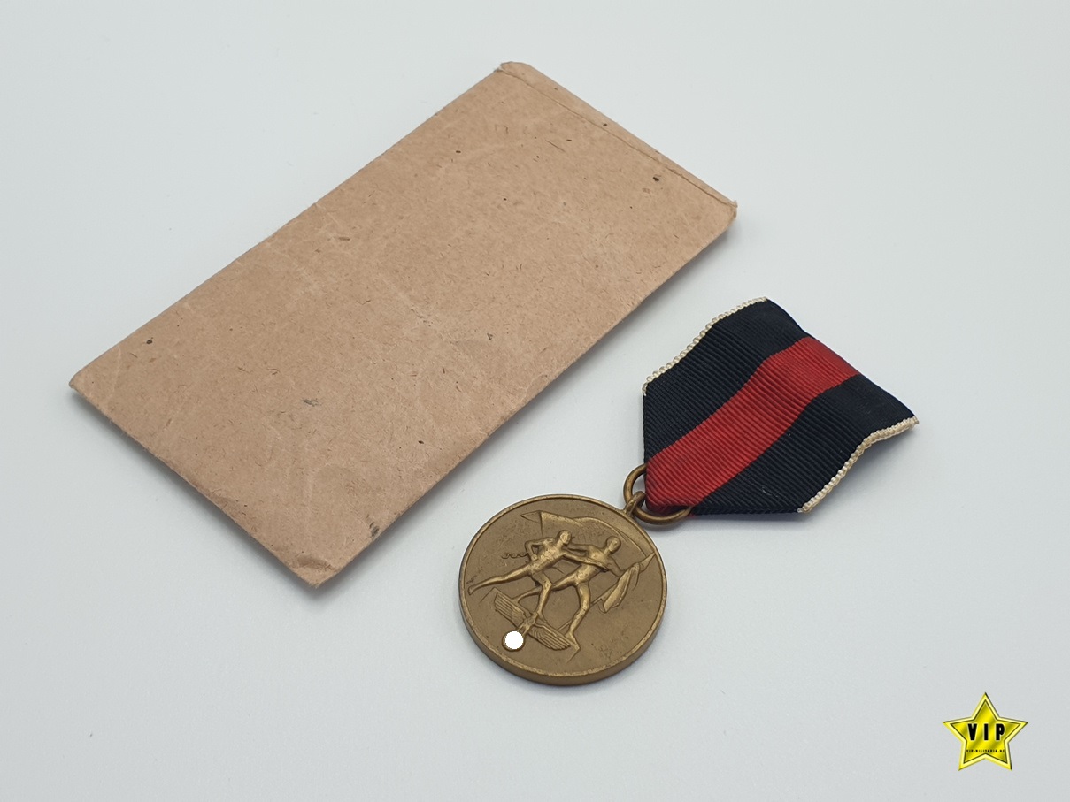 Medaille 1. Oktober Sudetenland Anschlussmedaille + Tüte