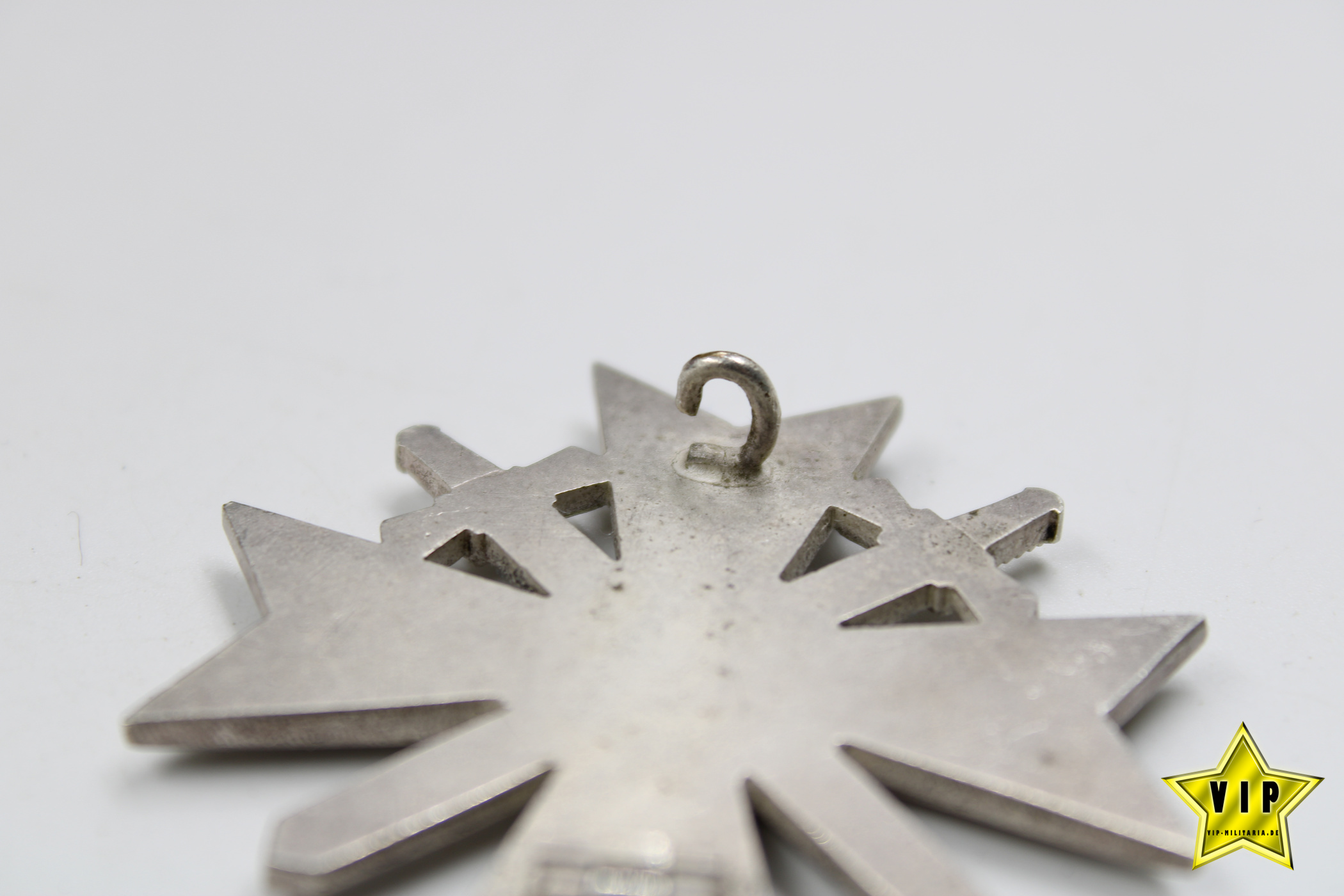 KRIEGSVERDIENSTKREUZ 1. KLASSE 1939 MIT SCHWERTERN IM ETUI Hersteller 15