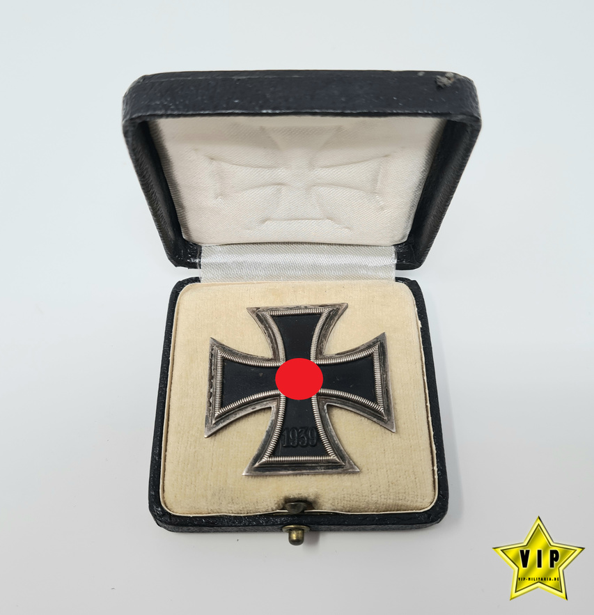 Eisernes Kreuz 1.Klasse im Etui Hersteller 4