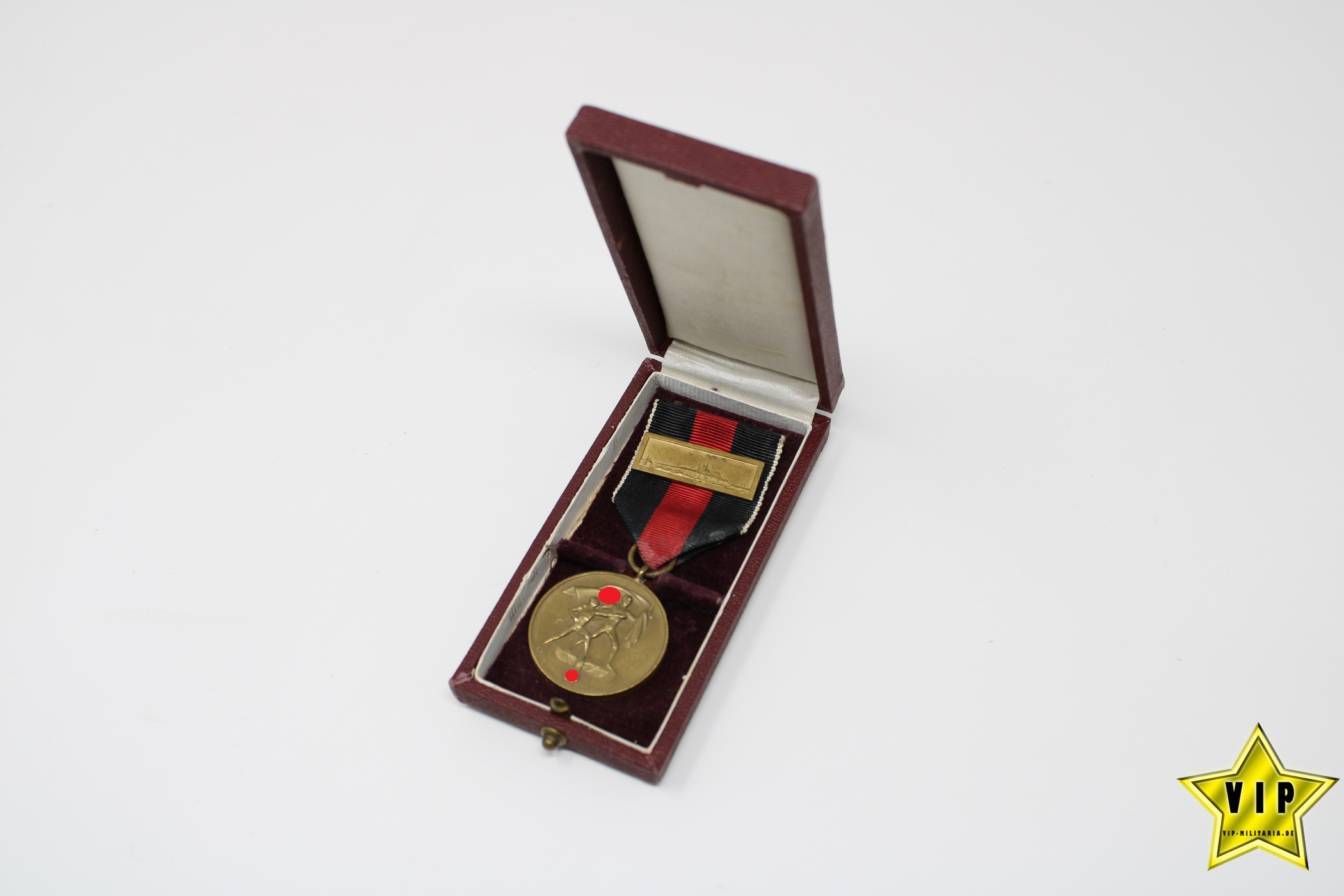 Anschluss Medaille 1. Oktober Sudetenland mit Prager Burg Auflage im Etui