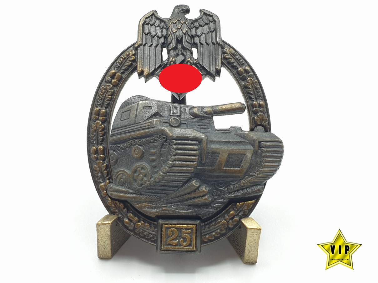 Panzerkampfabzeichen in Bronze mit Einsatzzahl 25