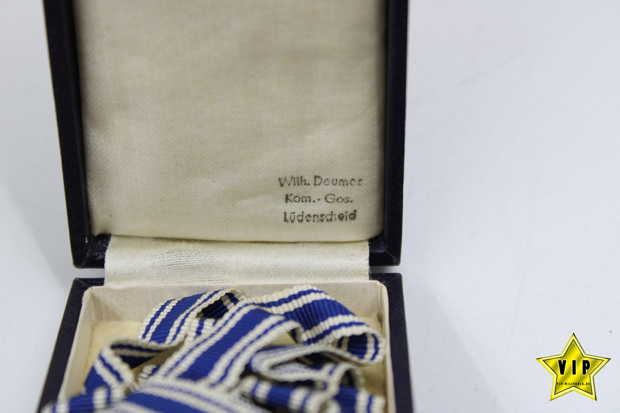 Mutterkreuz Gold im Verleihungsetui mit Hersteller