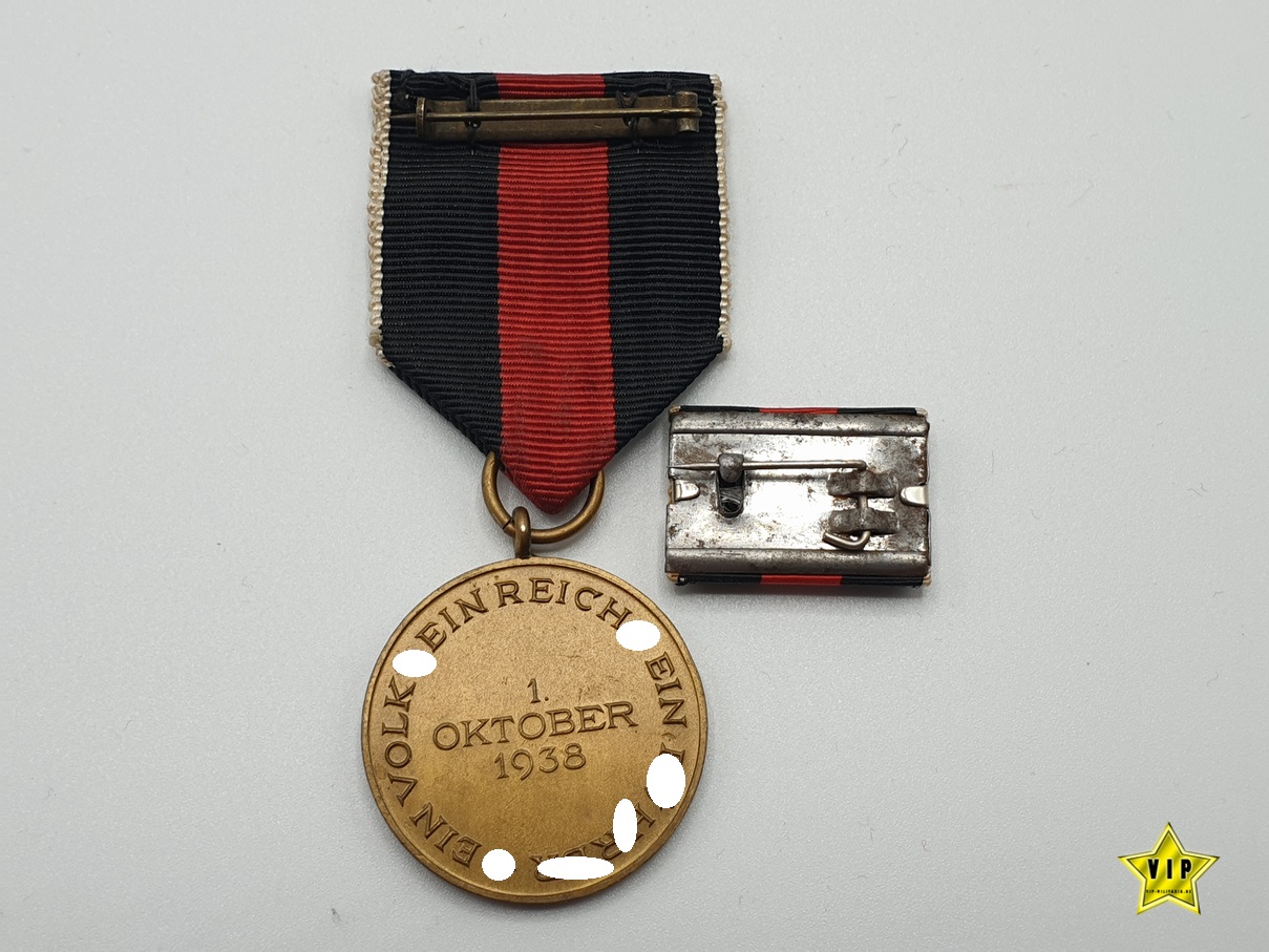 Medaille 1. Oktober Sudetenland Anschlussmedaille + Bandspange