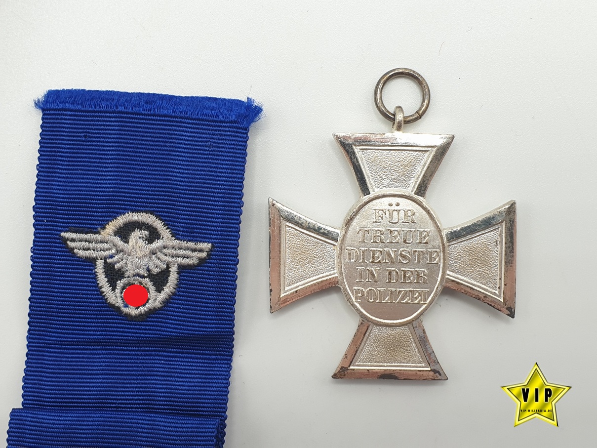 Dienstauszeichnung der Polizei für 18 Jahre 1938 im Etui Dienstauszeichnung der Polizei für 18 Jahre 1938 im Etui