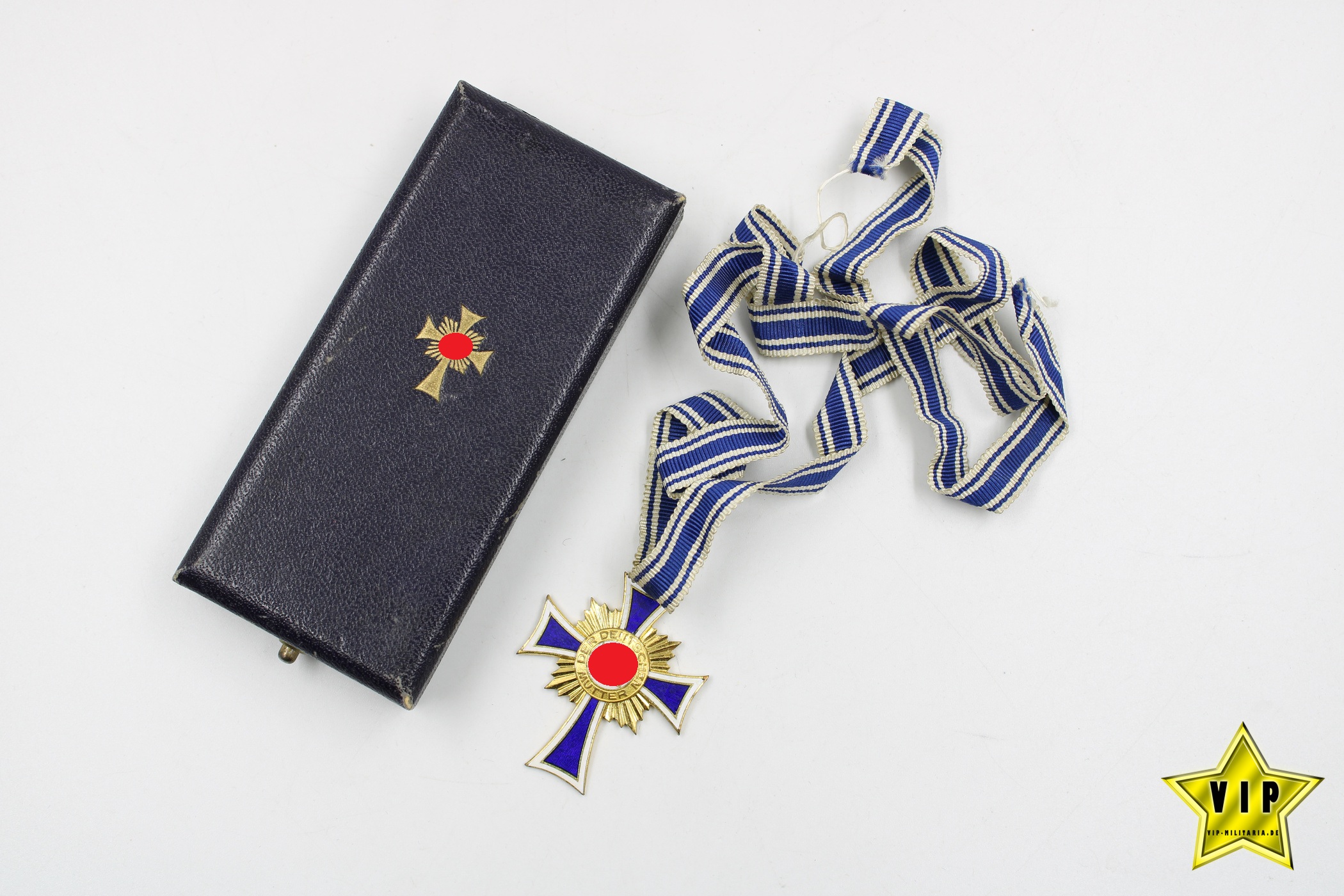 Mutterkreuz Gold im Verleihungsetui 