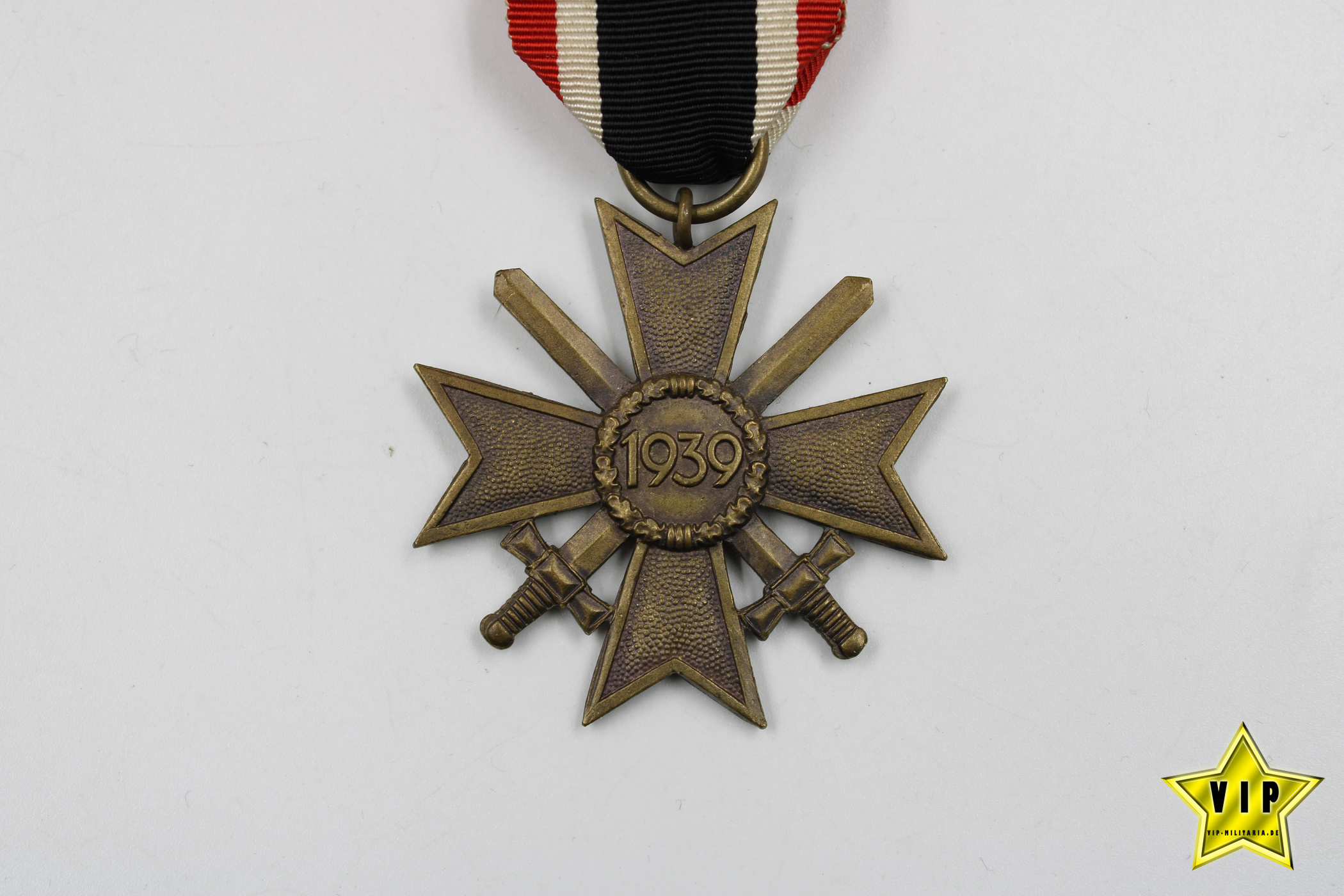 Kriegsverdienstkreuz 2. Klasse mit Schwertern Hersteller 93
