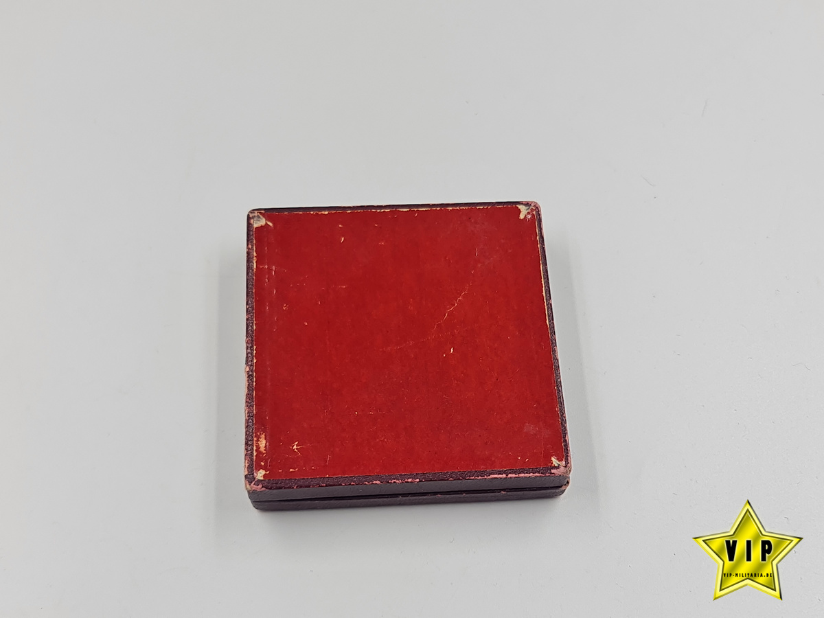 Verwundetenabzeichen in Silber Hersteller Deschler "1" Verwundetenabzeichen in Silber Hersteller Deschler "1"