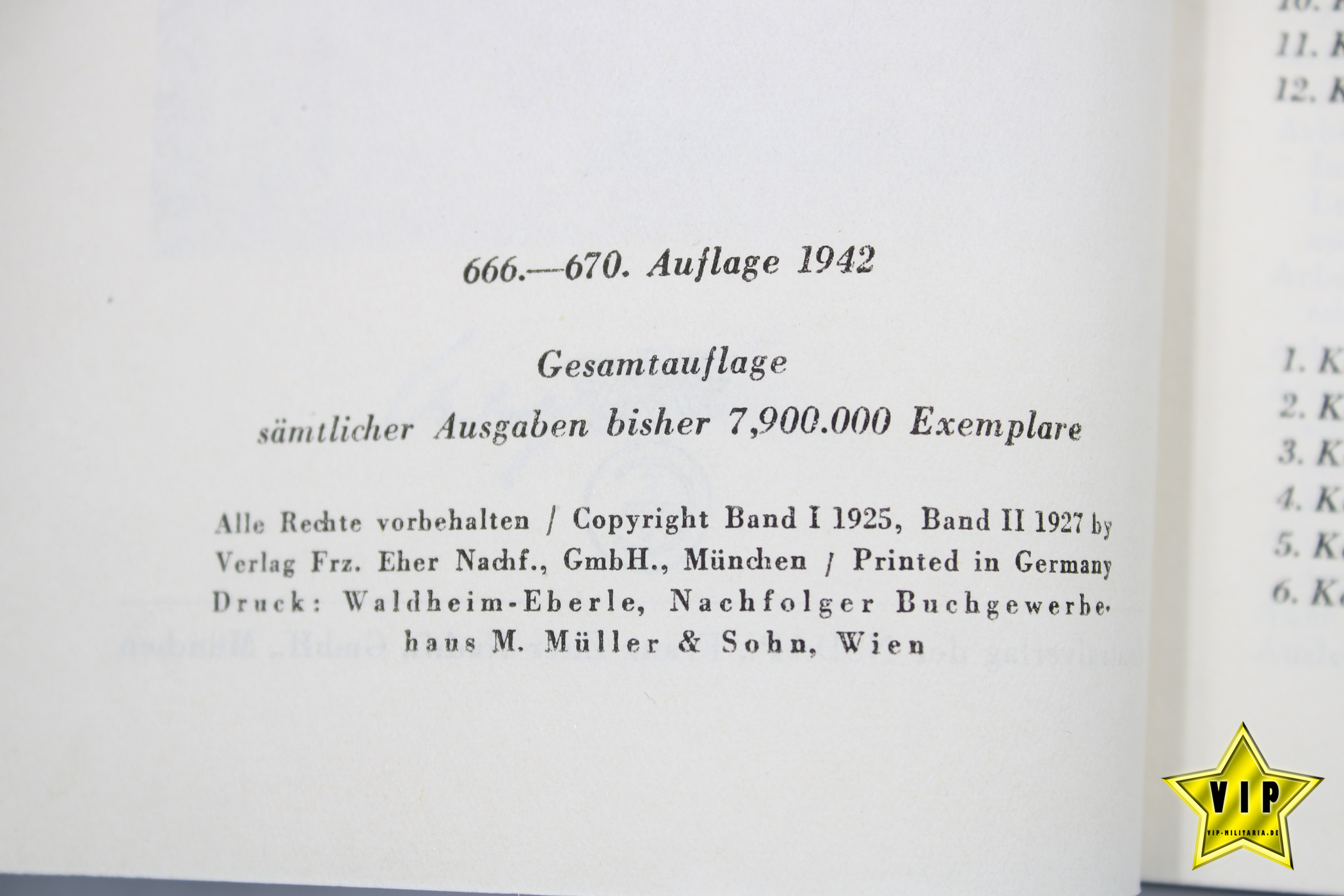 Mein Kampf Volksausgabe 1942 mit Schutzumschlag in Lateinschrift