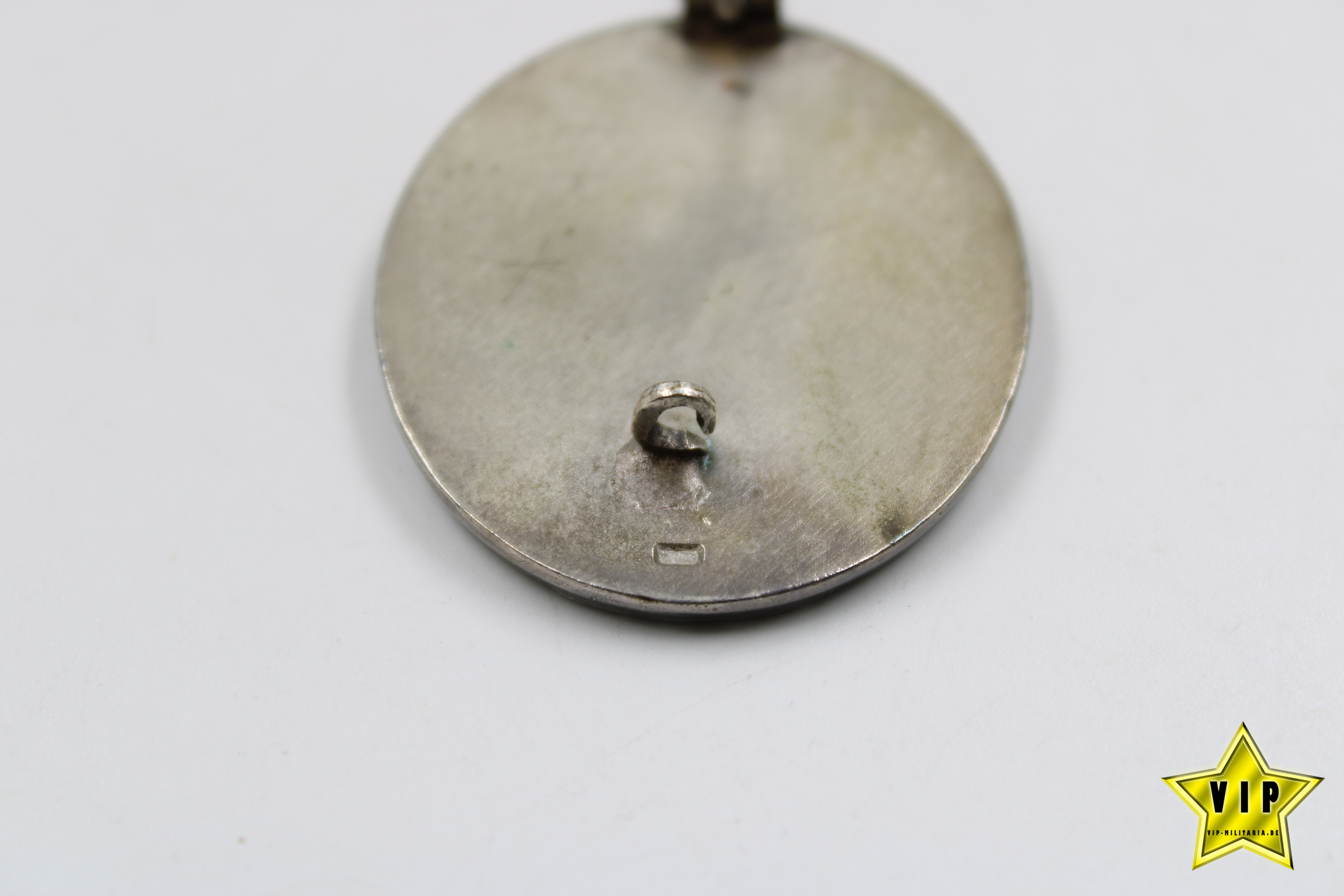 Verwundetenabzeichen in Silber Hersteller 13