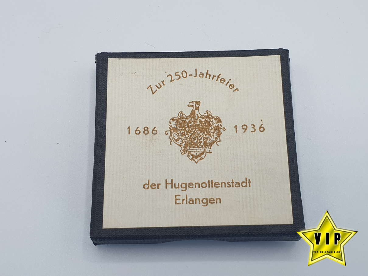 Porzellan Medaille der Firma Meißen Erlangen im Etui
