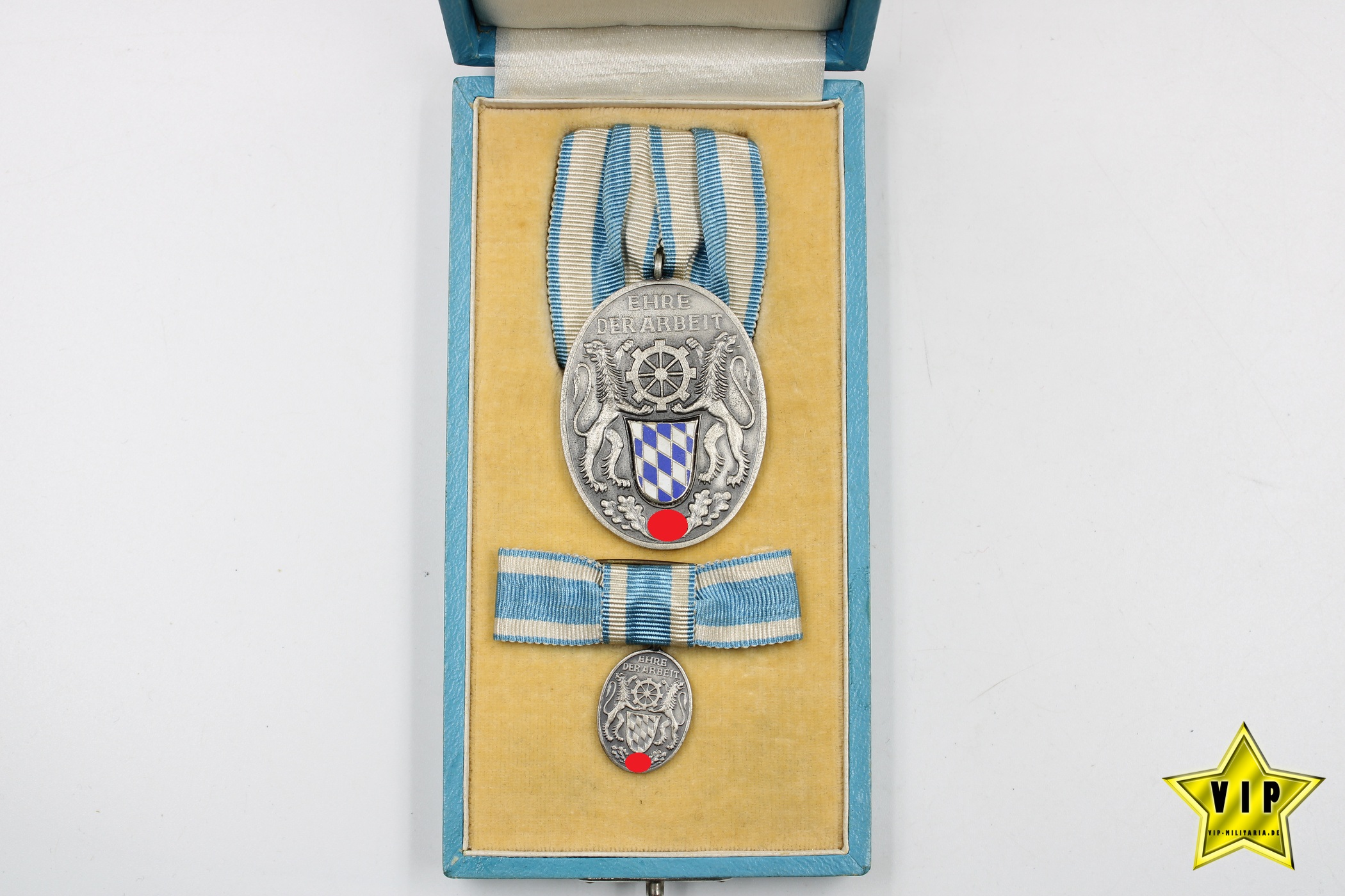 Treudienstabzeichen der Bayerischen Industrie im Etui mit Miniatur in Silber