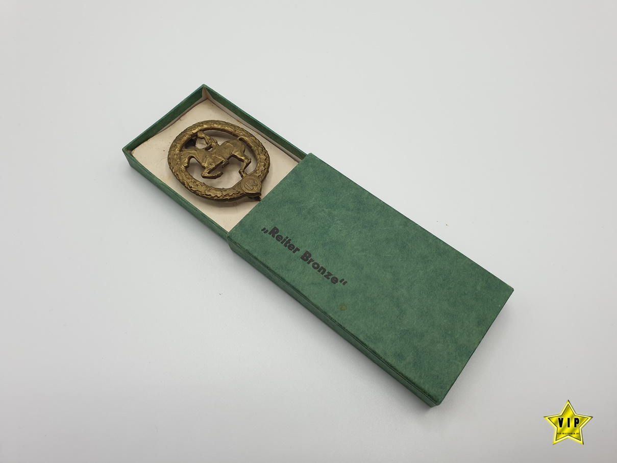 Deutsches Reiterabzeichen in Bronze im Etui Deutsches Reiterabzeichen in Bronze im Etui