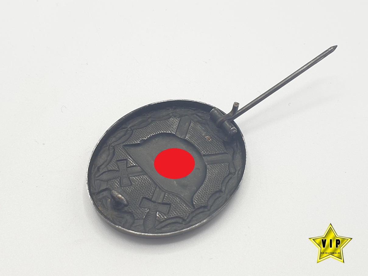 Verwundetenabzeichen in Schwarz im LDO Etui L/18 Verwundetenabzeichen in Schwarz im LDO Etui L/18