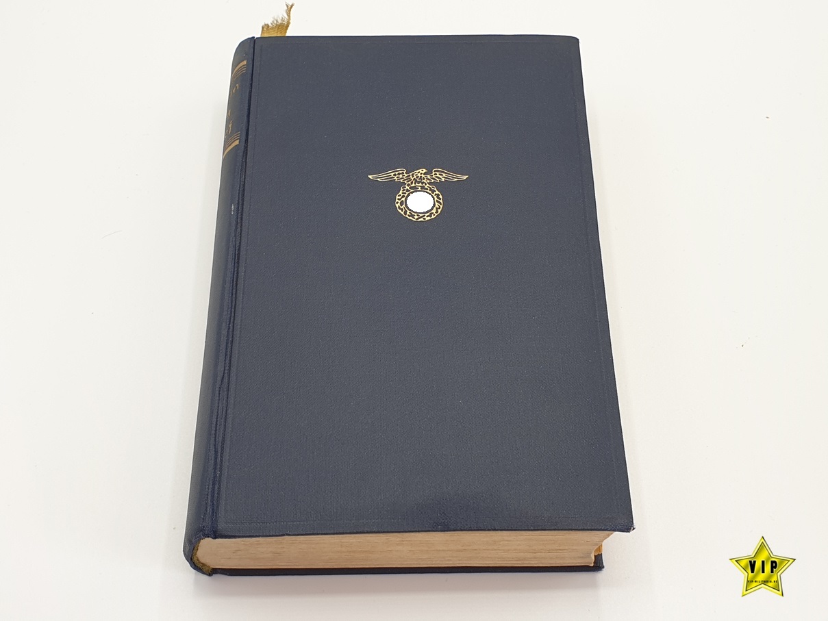 Adolf Hitler " Mein Kampf " Volksaugabe mit Schutzumschlag Adolf Hitler " Mein Kampf " Volksaugabe mit Schutzumschlag